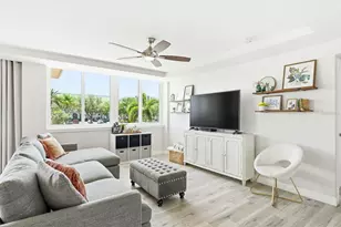 223 Island Way, Clearwater Beach, FL 33767 - Photo 16