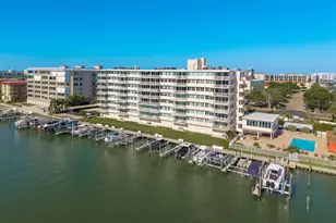 223 Island Way, Clearwater Beach, FL 33767 - Photo 48