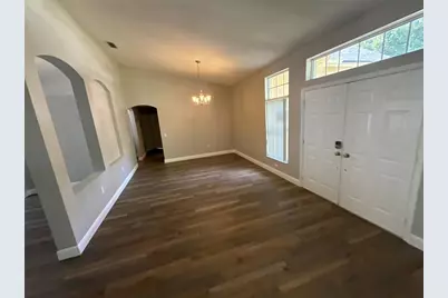 2727 Villa Drive, Valrico, FL 33596 - Photo 2