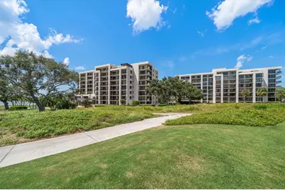4 Belleview Boulevard #106, Belleair, FL 33756 - Photo 62