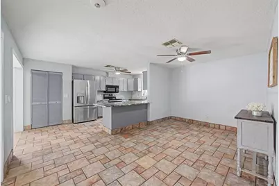 29311 Chandler Trace, Wesley Chapel, FL 33545 - Photo 20