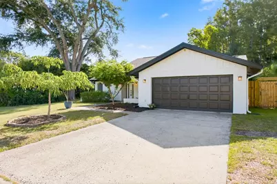 10907 Autumn Oak Place, Tampa, FL 33618 - Photo 2