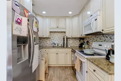 15101 Morning Dr, Lutz, FL 33559 - Photo 14