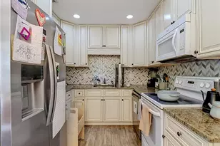 15101 Morning Dr, Lutz, FL 33559 - Photo 14