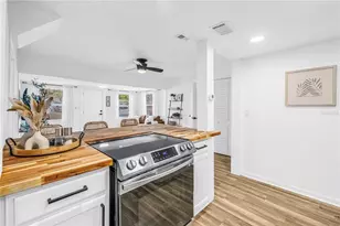 1537 39th St S, Saint Petersburg, FL 33711 - Photo 8