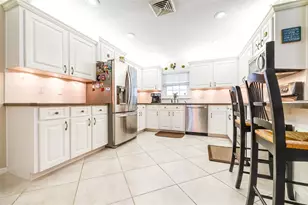 2404 Gibsonia-Galloway Rd, Lakeland, FL 33810 - Photo 16