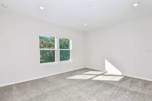 9853 Trellis Vine Wy, Parrish, FL 34219 - Photo 6