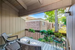 10453 Carrollbrook Cir, Tampa, FL 33618 - Photo 20