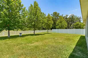 6917 Gideon Cir, Zephyrhills, FL 33541 - Photo 32