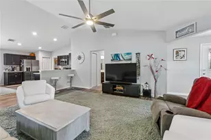 6917 Gideon Cir, Zephyrhills, FL 33541 - Photo 8