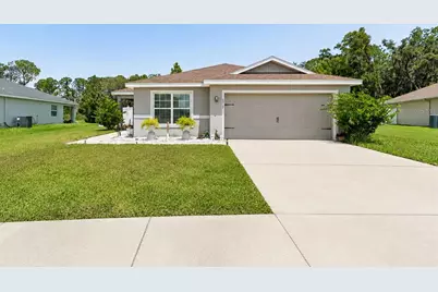 6917 Gideon Circle, Zephyrhills, FL 33541 - Photo 2