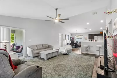 6917 Gideon Circle, Zephyrhills, FL 33541 - Photo 6