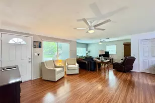 3957 Wahoo Dr SE, Saint Petersburg, FL 33705 - Photo 4