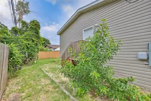 1169 8th Ave NE, Largo, FL 33770 - Photo 28