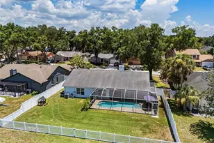 2410 Arborwood Dr, Valrico, FL 33596 - Photo 40