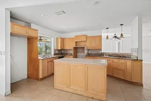 1219 NE 14th Pl, Cape Coral, FL 33909 - Photo 12
