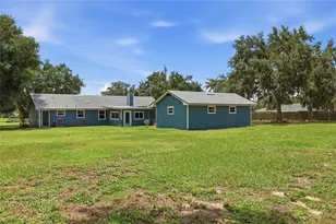 6028 Yarborough Ln, Lakeland, FL 33812 - Photo 8
