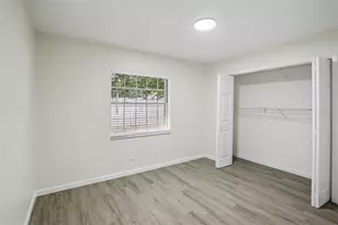 1111 E Okaloosa Ave, Tampa, FL 33604 - Photo 16