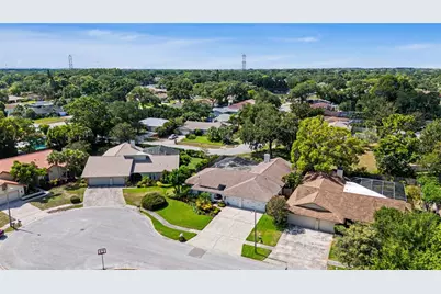 2717 Redford Court E, Clearwater, FL 33761 - Photo 56