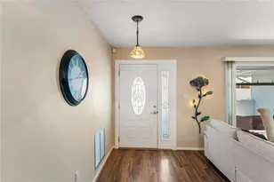10407 Larchmont Pl N, Pinellas Park, FL 33782 - Photo 2
