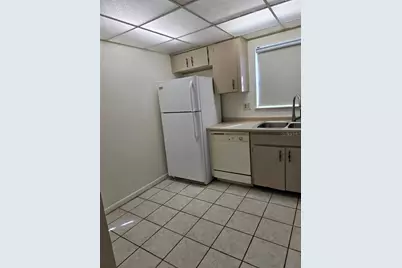 712 Oakgrove Drive #230, Brandon, FL 33510 - Photo 4