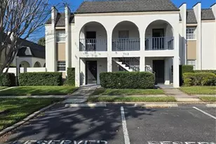 712 Oakgrove Dr, Brandon, FL 33510 - Photo 1