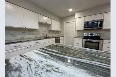 104 W Brentridge Drive, Brandon, FL 33511 - Photo 8