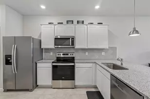 31337 Amberview Bnd, Wesley Chapel, FL 33545 - Photo 6