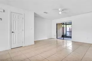 3913 Oak Limb Ct, Tampa, FL 33614 - Photo 6
