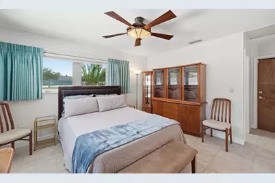 5915 46th Avenue N, Kenneth City, FL 33709 - Photo 14