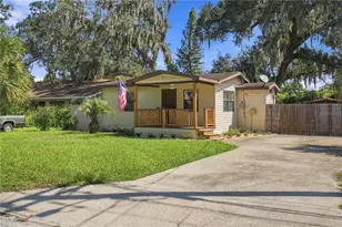 11709 Hoyt Ave, Tampa, FL 33617 - Photo 4