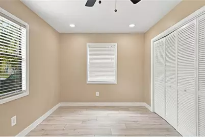 11709 Hoyt Avenue, Tampa, FL 33617 - Photo 16