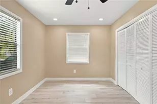 11709 Hoyt Ave, Tampa, FL 33617 - Photo 16