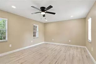 11709 Hoyt Ave, Tampa, FL 33617 - Photo 18
