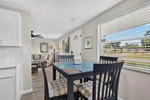 9042 Southern Comfort Dr, Largo, FL 33773 - Photo 16