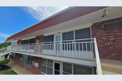 3540 32nd Avenue N #214, Saint Petersburg, FL 33713 - Photo 1
