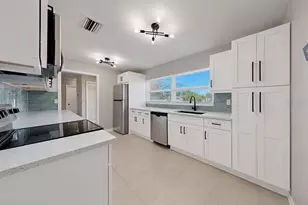 1725 Bikini Ct, Cape Coral, FL 33904 - Photo 10