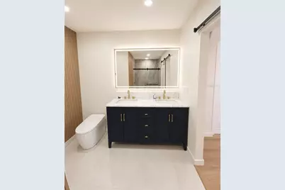 8120 7th Street N, Saint Petersburg, FL 33702 - Photo 16