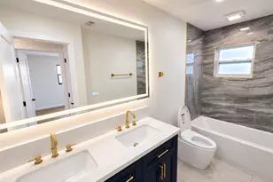 8120 7th St N, Saint Petersburg, FL 33702 - Photo 24