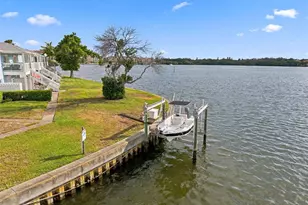 5117 Salmon Dr SE, Saint Petersburg, FL 33705 - Photo 30