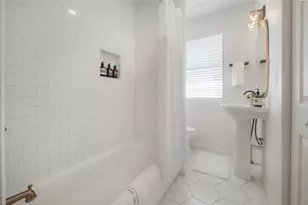 319 W Curtis St, Tampa, FL 33603 - Photo 32