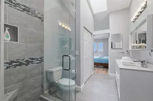 381 Madeira Cir, Tierra Verde, FL 33715 - Photo 22