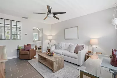410 12th Avenue NE #8, Saint Petersburg, FL 33701 - Photo 4