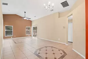 2318 Barons Ct, Tavares, FL 32778 - Photo 12
