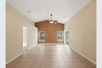 2318 Barons Court, Tavares, FL 32778 - Photo 14