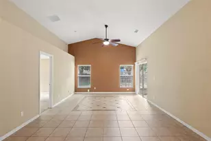 2318 Barons Ct, Tavares, FL 32778 - Photo 14