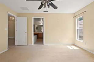 2318 Barons Ct, Tavares, FL 32778 - Photo 16