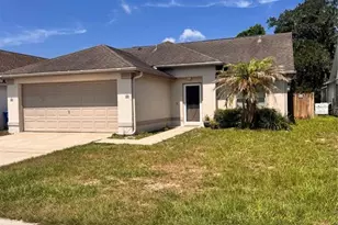 2070 Sarah Louise Dr, Brandon, FL 33510 - Photo 2