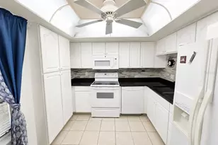 2616 Cove Cay Dr, Clearwater, FL 33760 - Photo 2