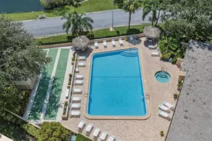2616 Cove Cay Dr, Clearwater, FL 33760 - Photo 18
